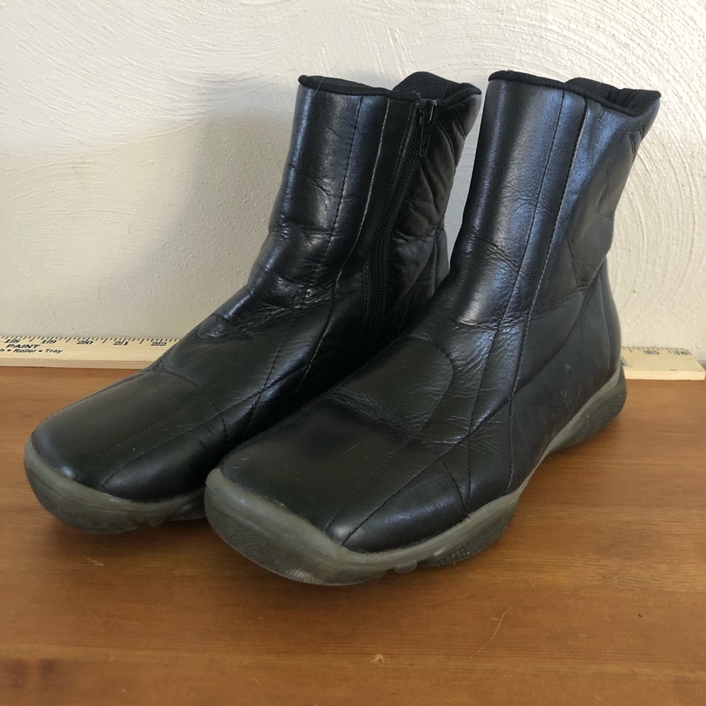Wanted Brand Black Zipper Boots